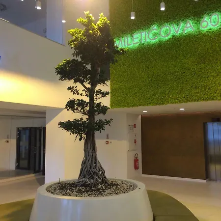 アパート Elegant Mileticova, Free Parking ブラチスラヴァ
